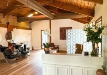 Trbeca Salon